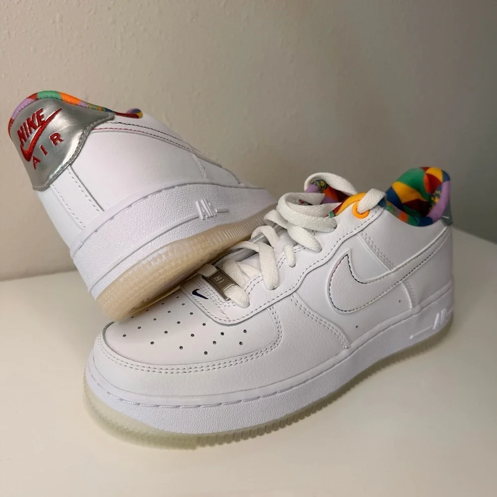 Nike Kids Sneakers White with Multicolor Accents